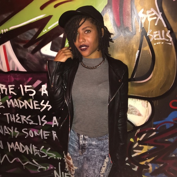 Meet your Posher, Zennifer - Picture 1 of 1